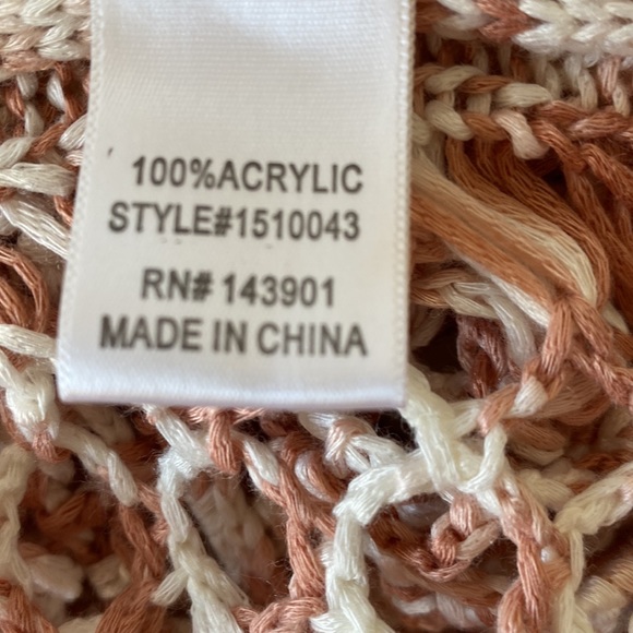 Coco & Carmen Loose Knit Crochet Sweater Top Boho Beach Festival Size M - Picture 6 of 7